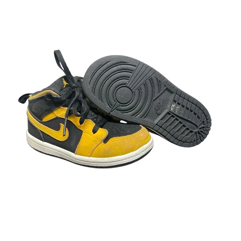 Jordan Air Jordan 1 Mid Kids 8C Yellow Black Pollen Retro Sneakers 640735-071